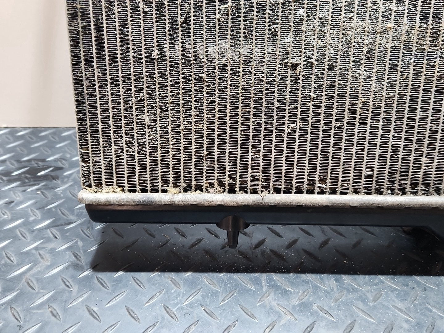 Peugeot RCZ 2L Diesel 120kw DW10CTED4 (RHH) Genuine Coolant Radiator 9682477580