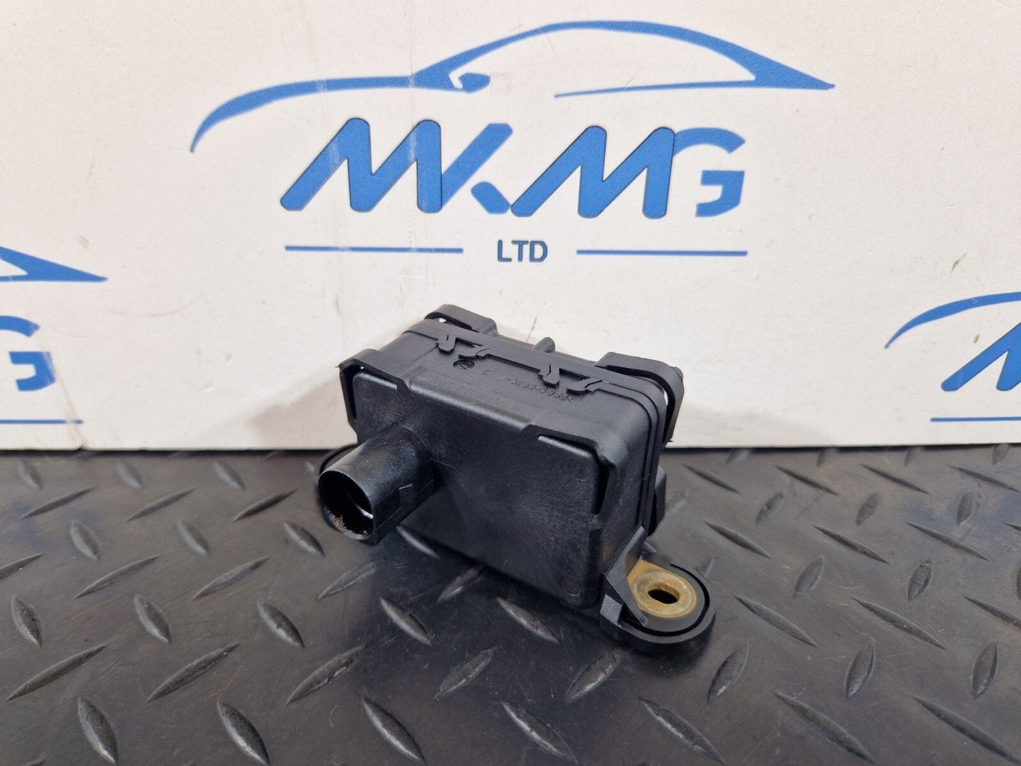 10-15 AUDI Q7 4L  YAW RATE SPEED SENSOR 7P0907652