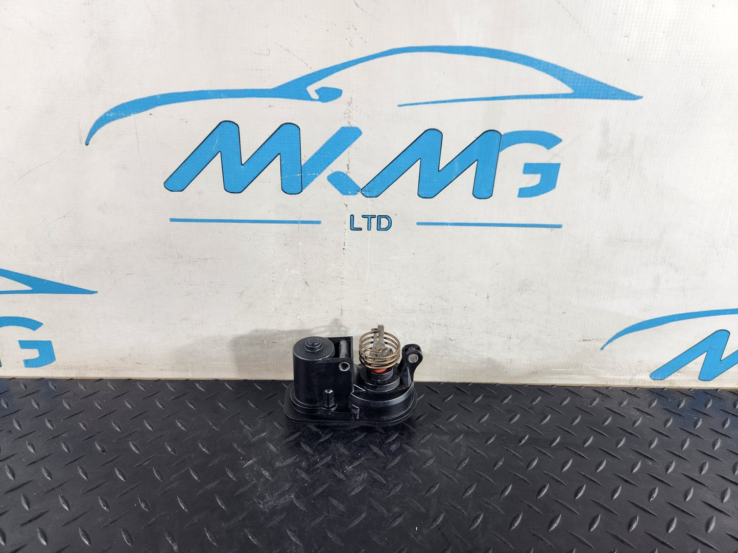 Land Rover Range Rover Evoque L551 SUV Exhaust Flap Actuator Motor M8D29F646AC