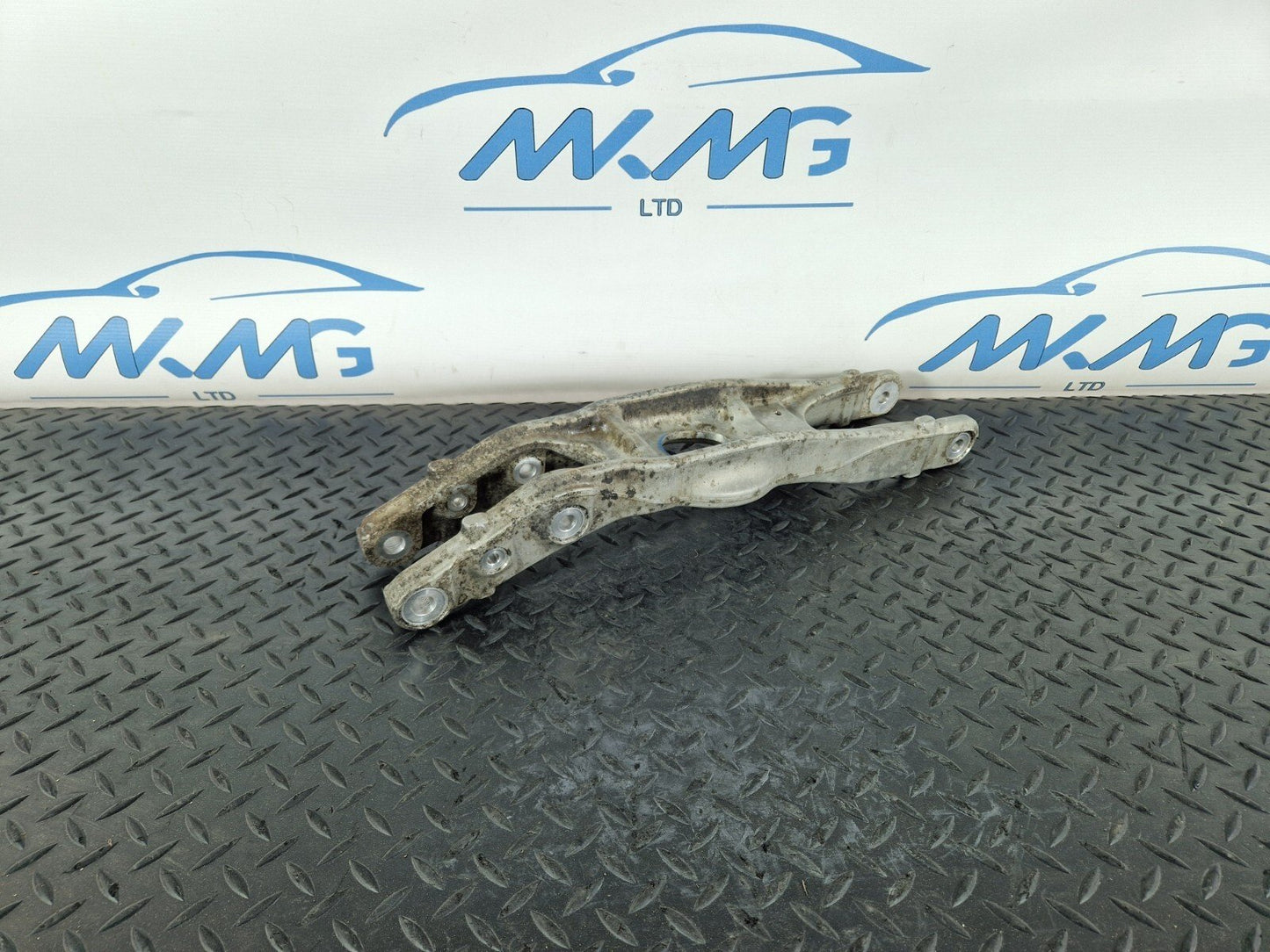 14-21 MERCEDES C CLASS W205 GENUINE REAR LEFT OR RIGHT CONTROL ARM A2053300