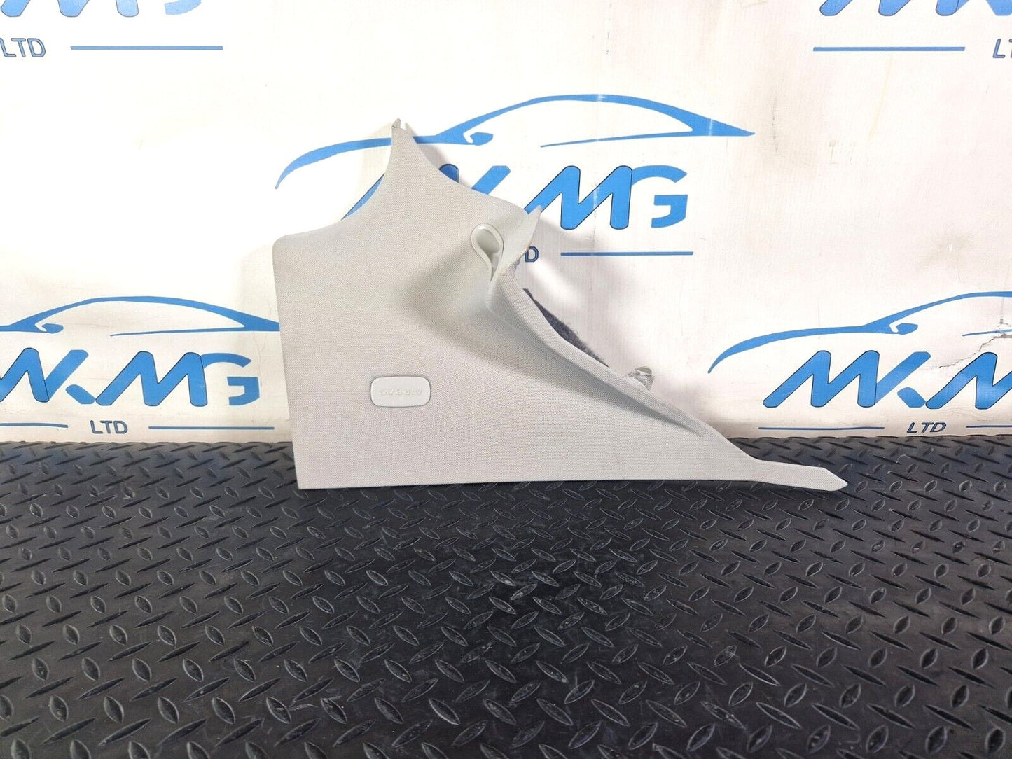 14-21 MERCEDES C200 W205  C PILLAR TRIM COVER PANEL LEFT SIDE A2056906801