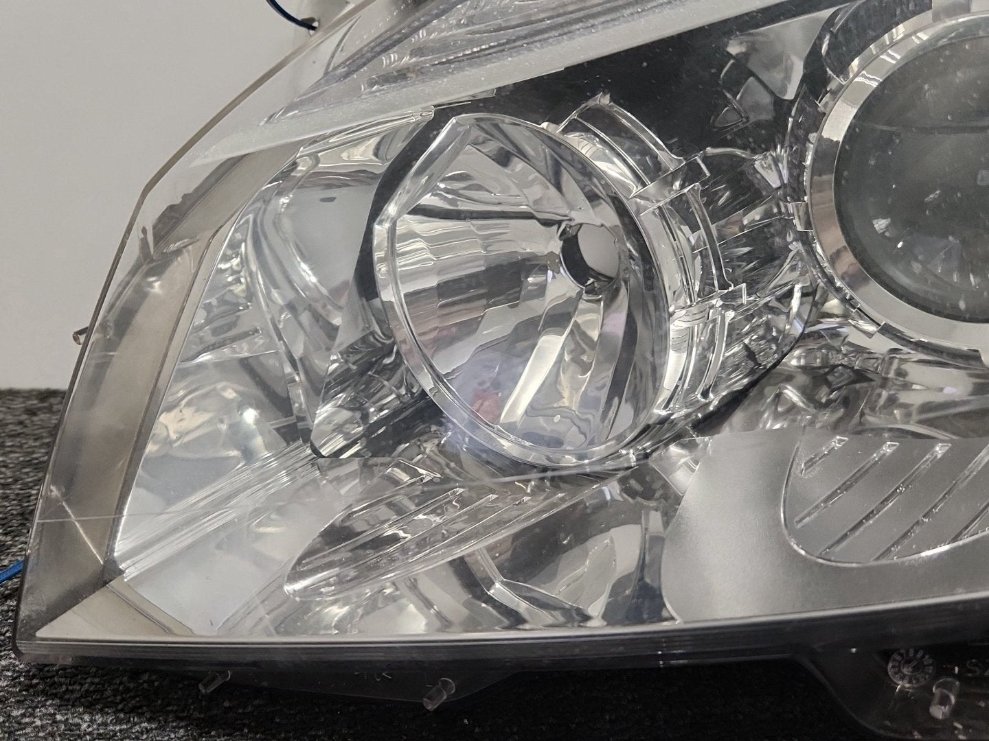 Mercedes-Benz CLC180 CLC-Class W203 Coupe Front Left Headlight A2048208561