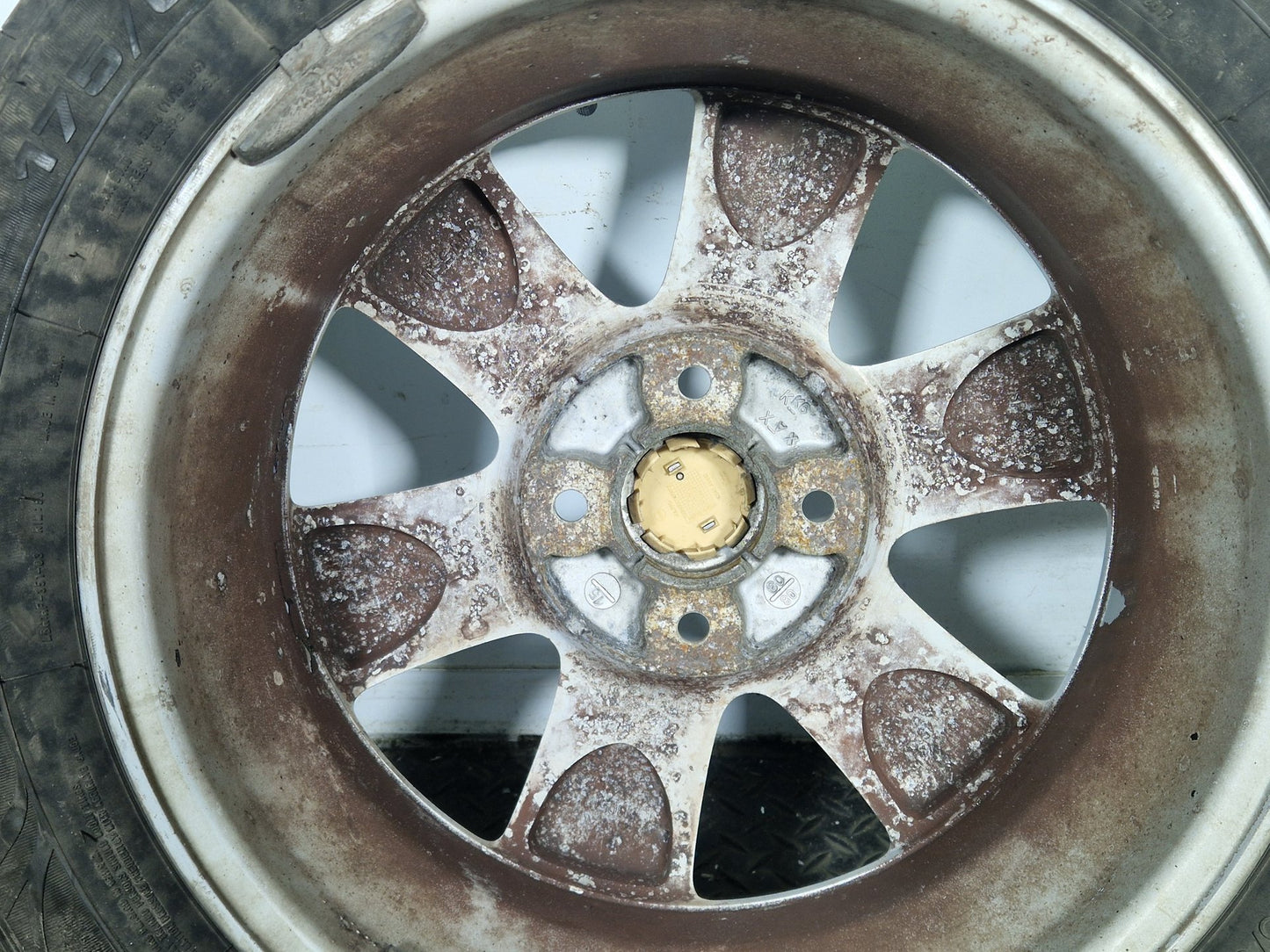Nissan Note ACENTA MK1 15" Alloy Wheel with Tyre 6mm 175/60/15