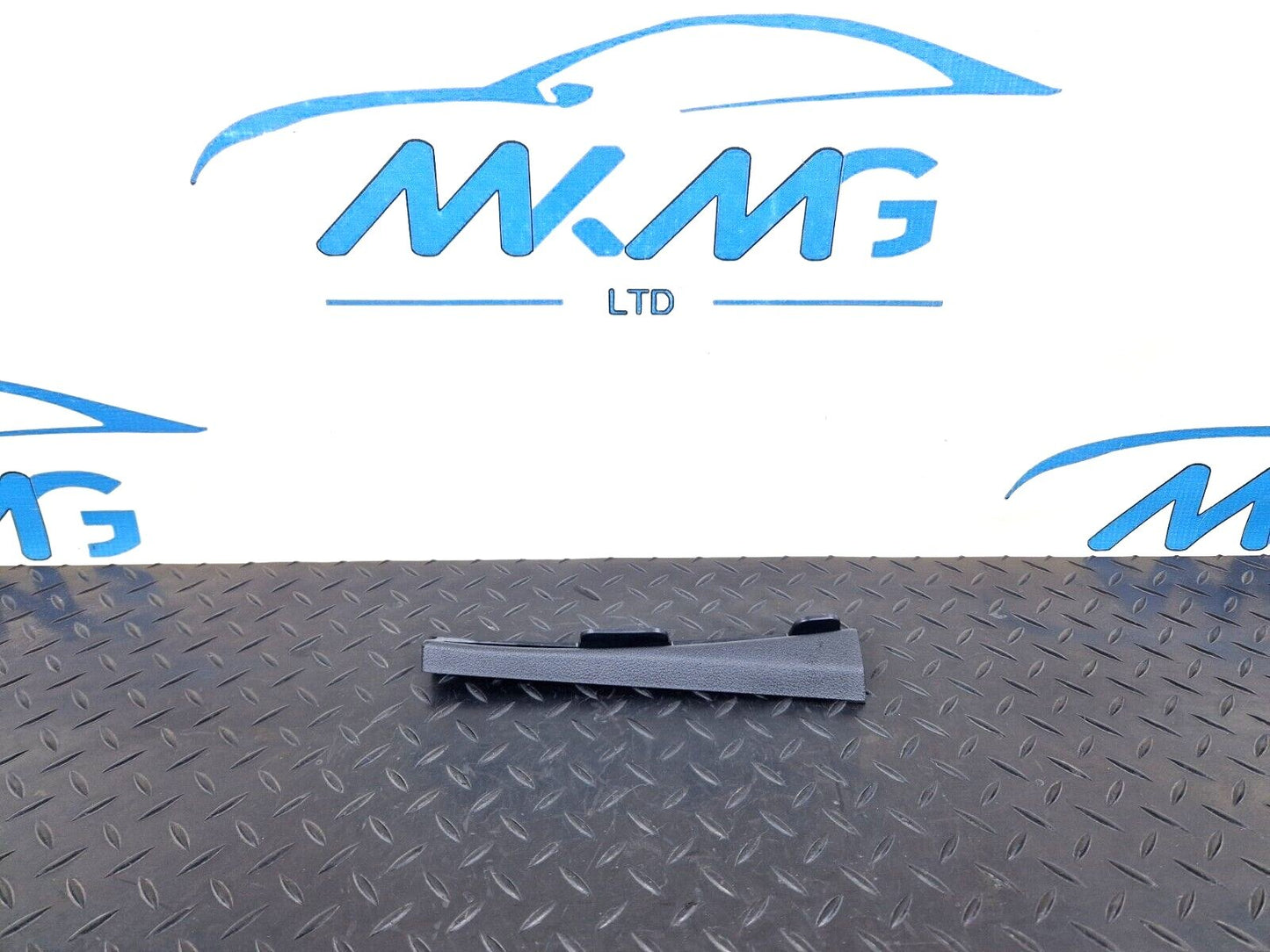 16-19 AUDI A4 AVANT B9 S-LINE LEFT PASSENGER SIDE A PILLAR TRIM 8W0868203