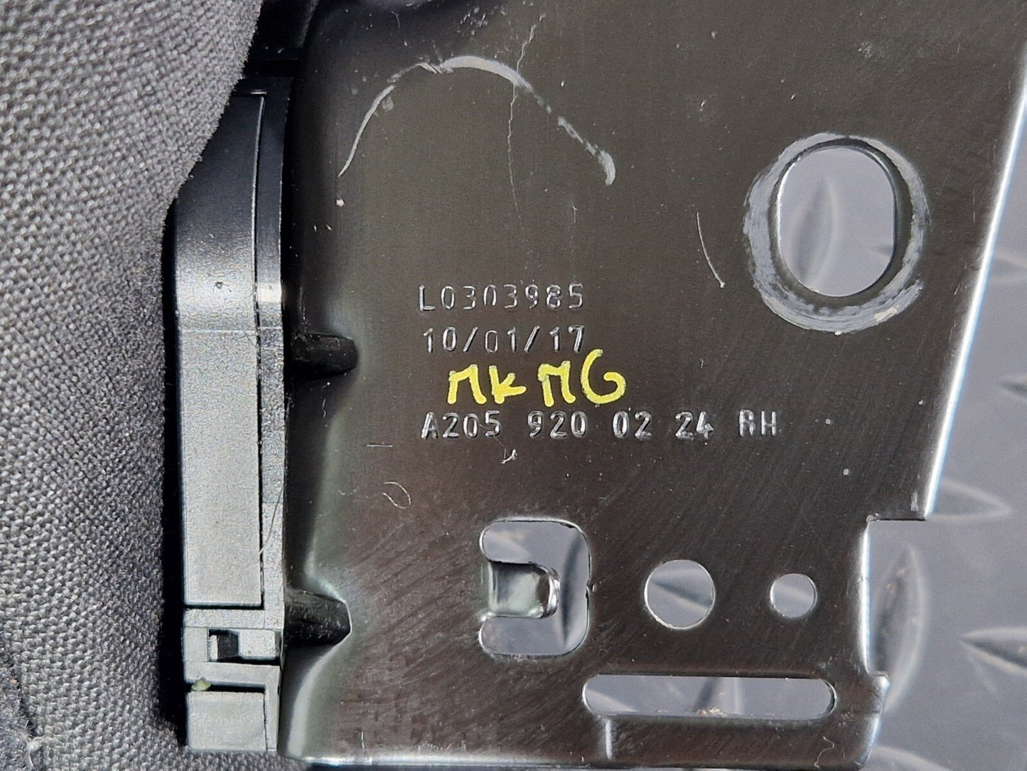 14-21 MERCEDES C220d W205 REAR RIGHT SIDE SEAT BACKREST LEATHER A2059200224
