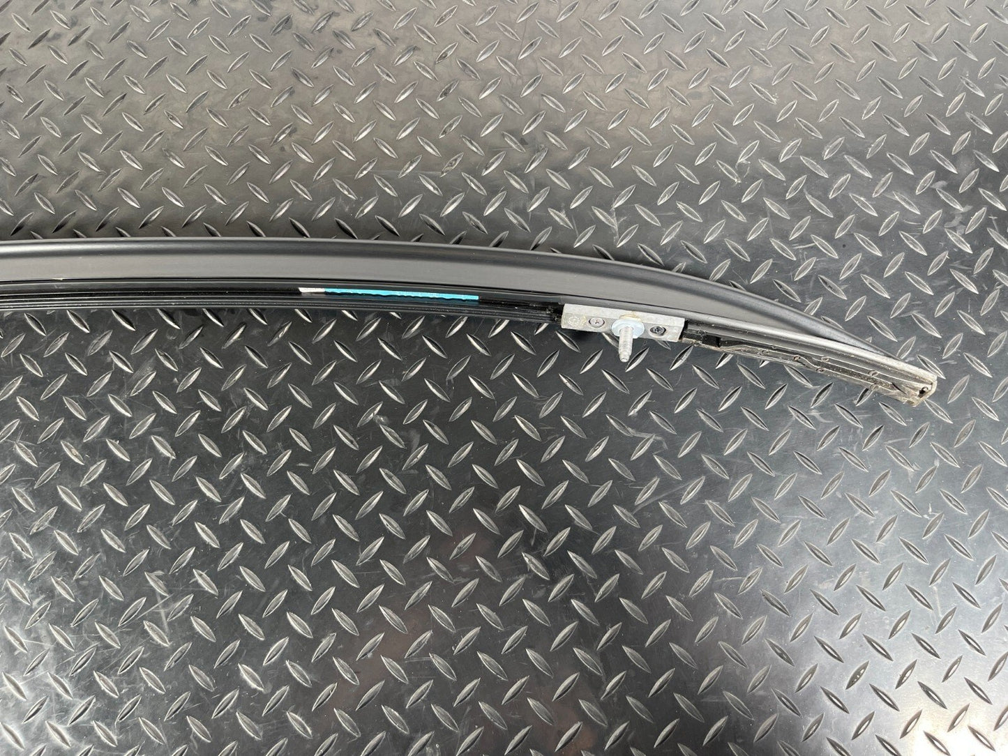12-18 BMW 3 SERIES F30 F31 GENUINE Left Roof bar rail 7277627