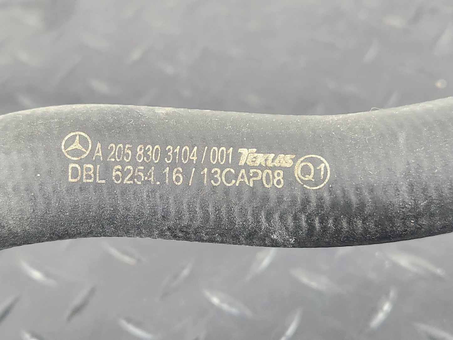 16-22 MERCEDES BENZ X253 WATER COOLANT PIPE HOSE A2058303104