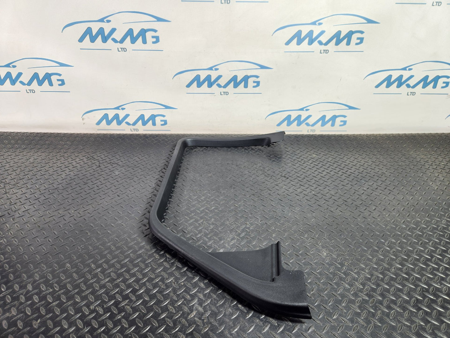 Range Rover Evoque L551 SUV Rear Left Outer Window Frame Trim K8D2-25515-AB