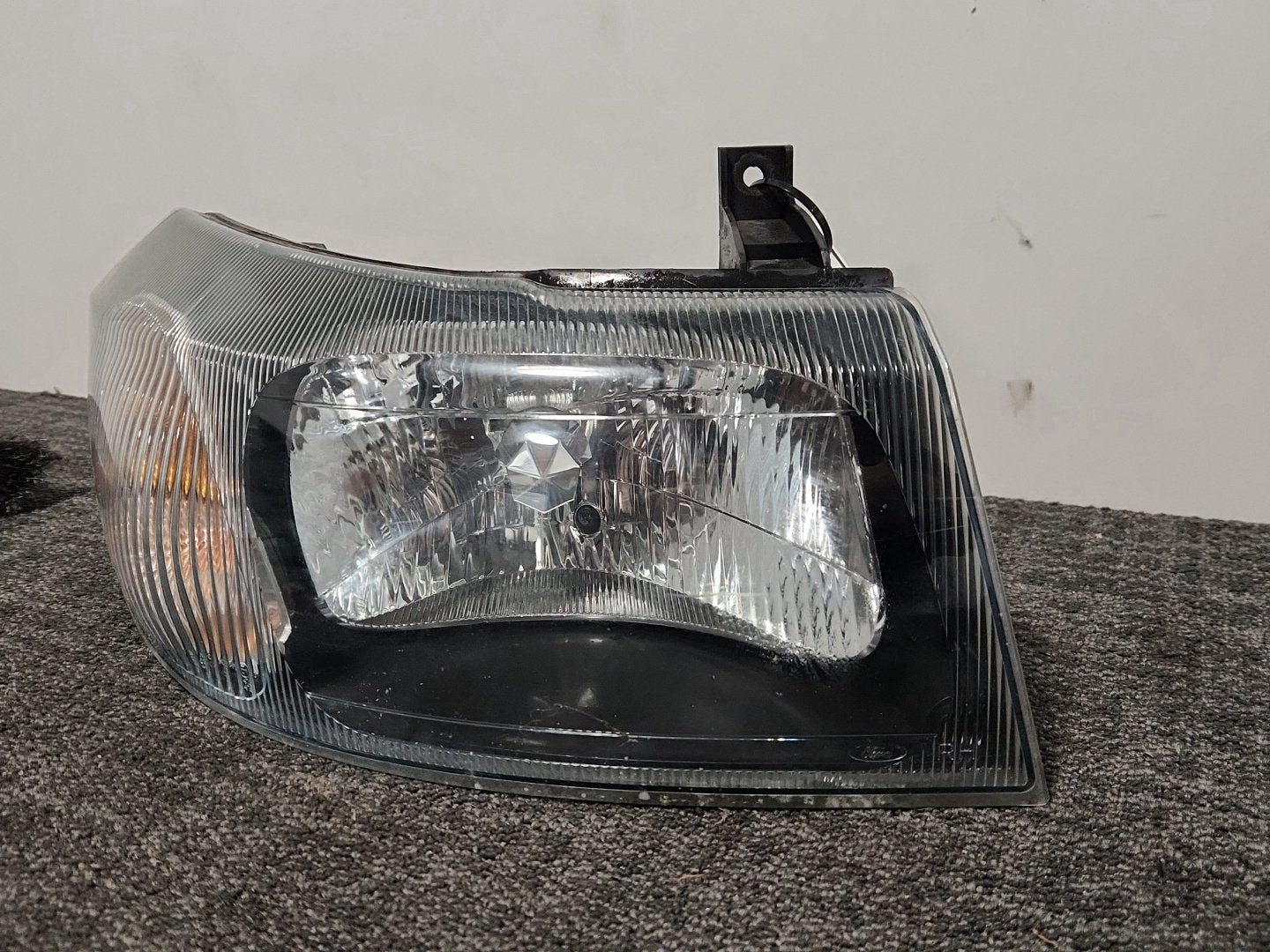 Ford Transit MK6 (V185) Cargo Van Genuine Front Right O/S Driver Headlight