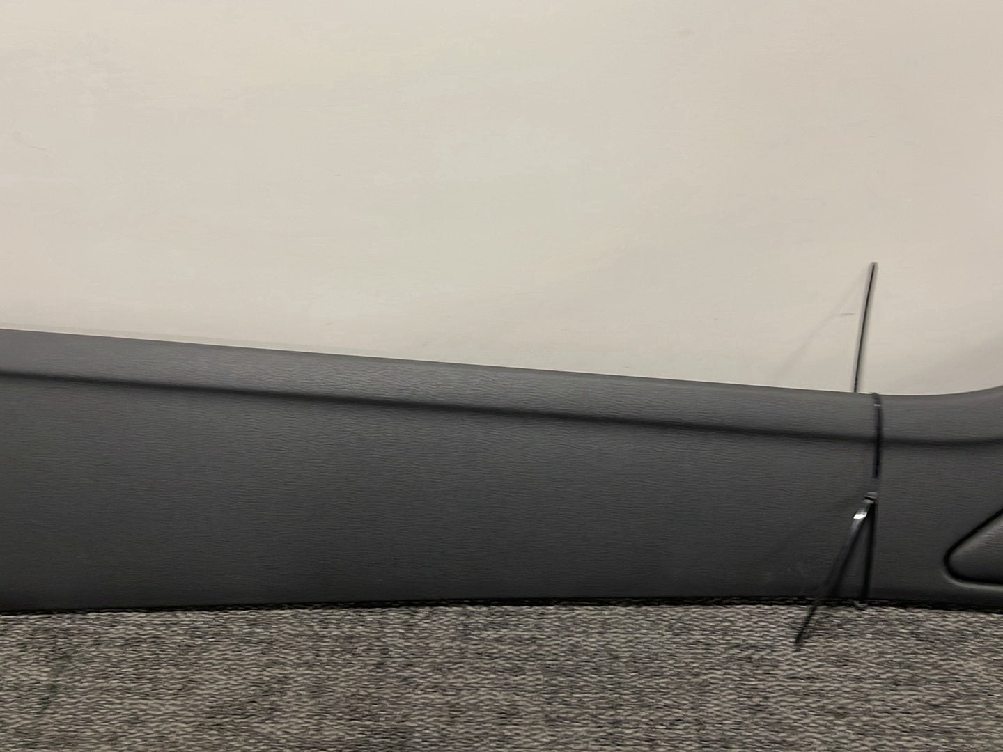 Audi A8 4H Right &amp; Left Centre Console Side Trim Pair 4H2863304B 4H2863303B