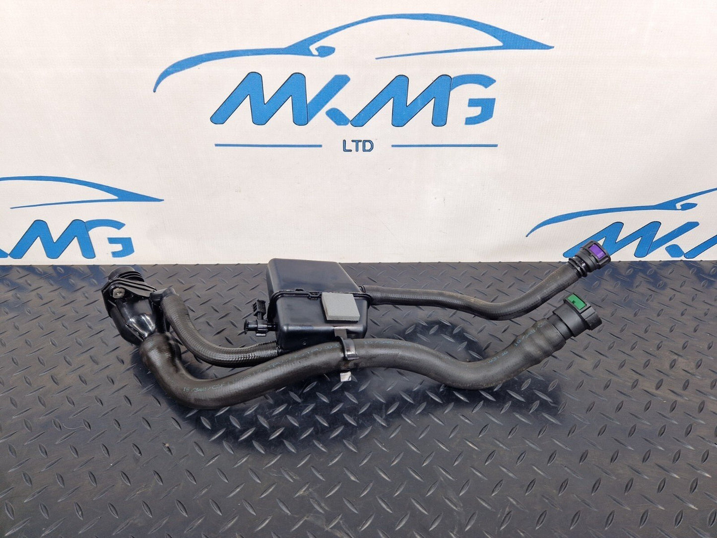 16-23 AUDI A5 F5 SPORTBACK S-LINE ADBLUE FILLER REDUCER PIPE HOSE 8W6131963A
