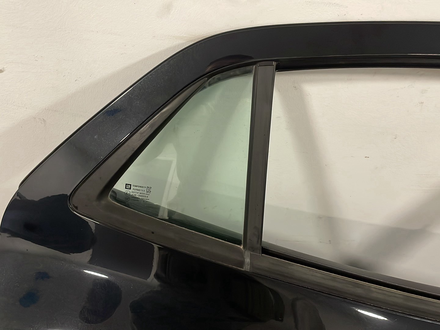 Vauxhall Mokka MK1 (G1U0) SUV Rear Right O/S Driver Complete Door in Black GAR