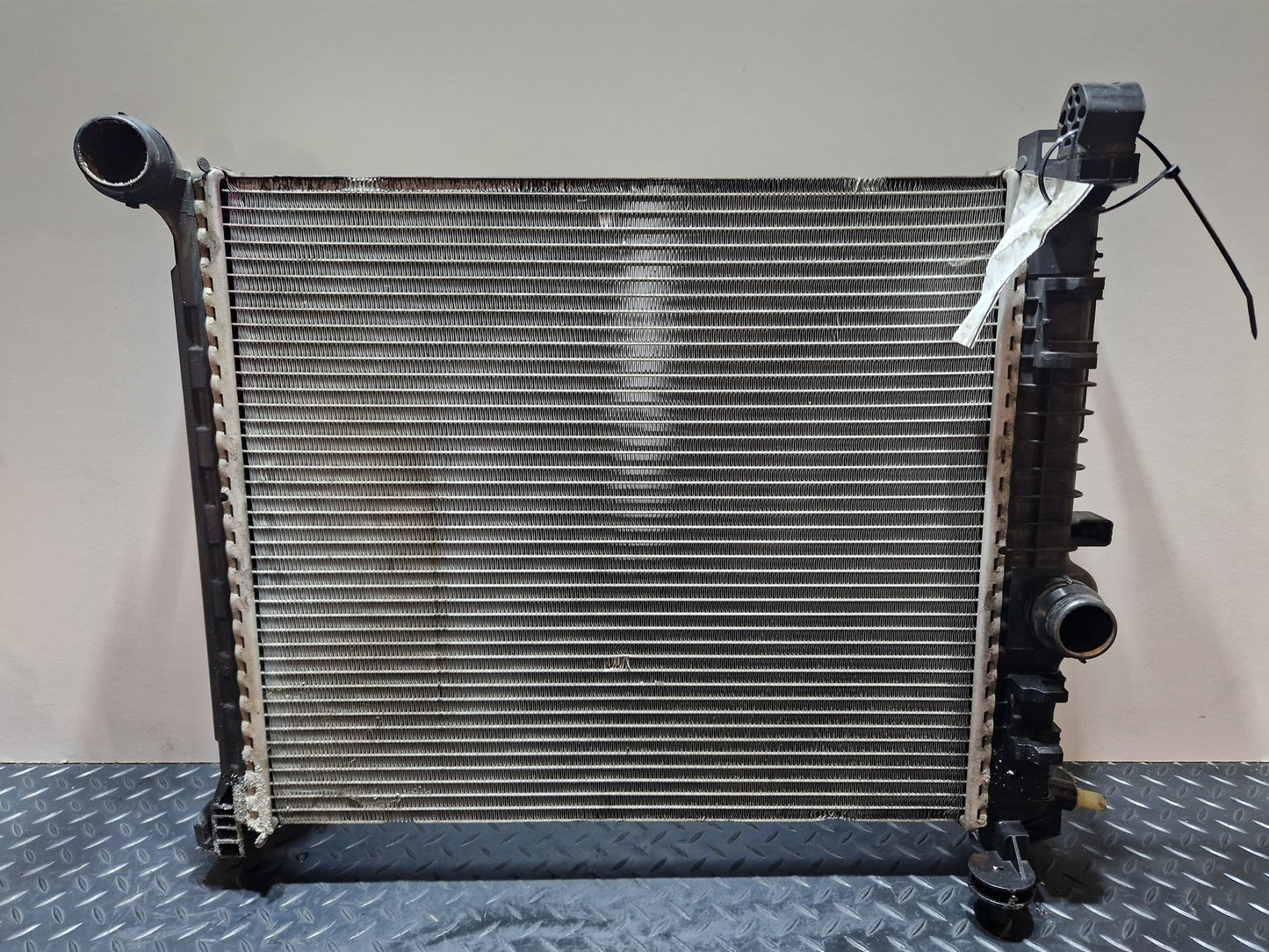 Vauxhall Meriva 1.7L Diesel 96kw A17DTS Genuine Radiator 13283249