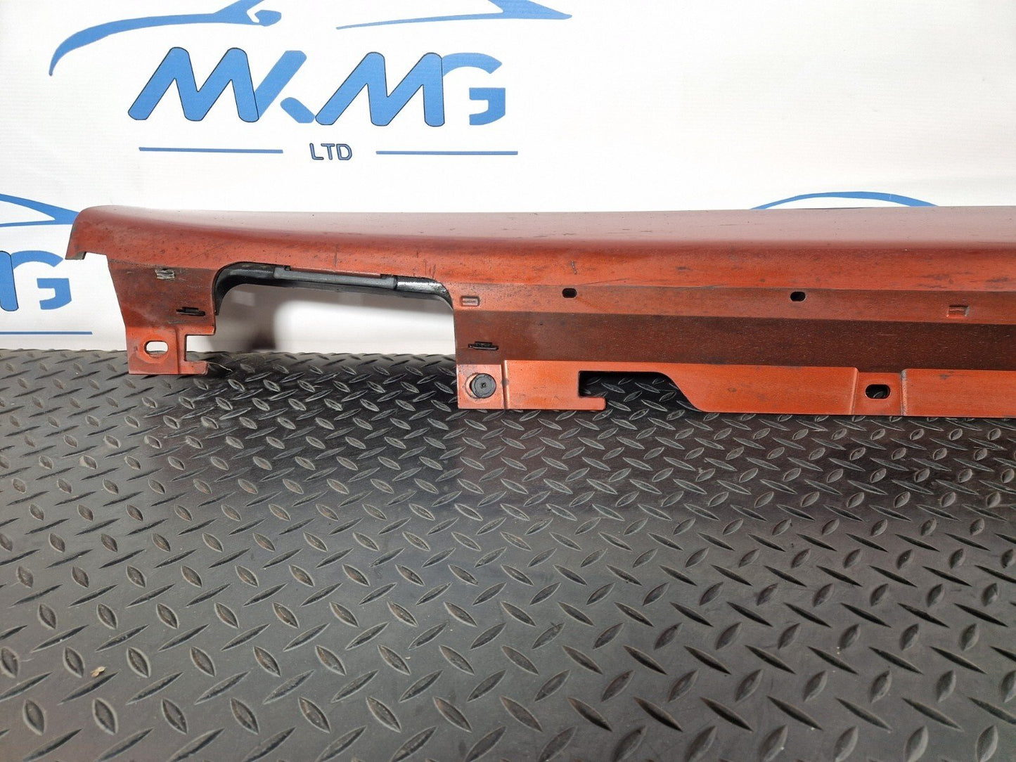 14-21 BMW 2 SERIES GRAN TOURER F45 F46 LEFT SIDE SKIRT IN ORANGE C1X 7318851