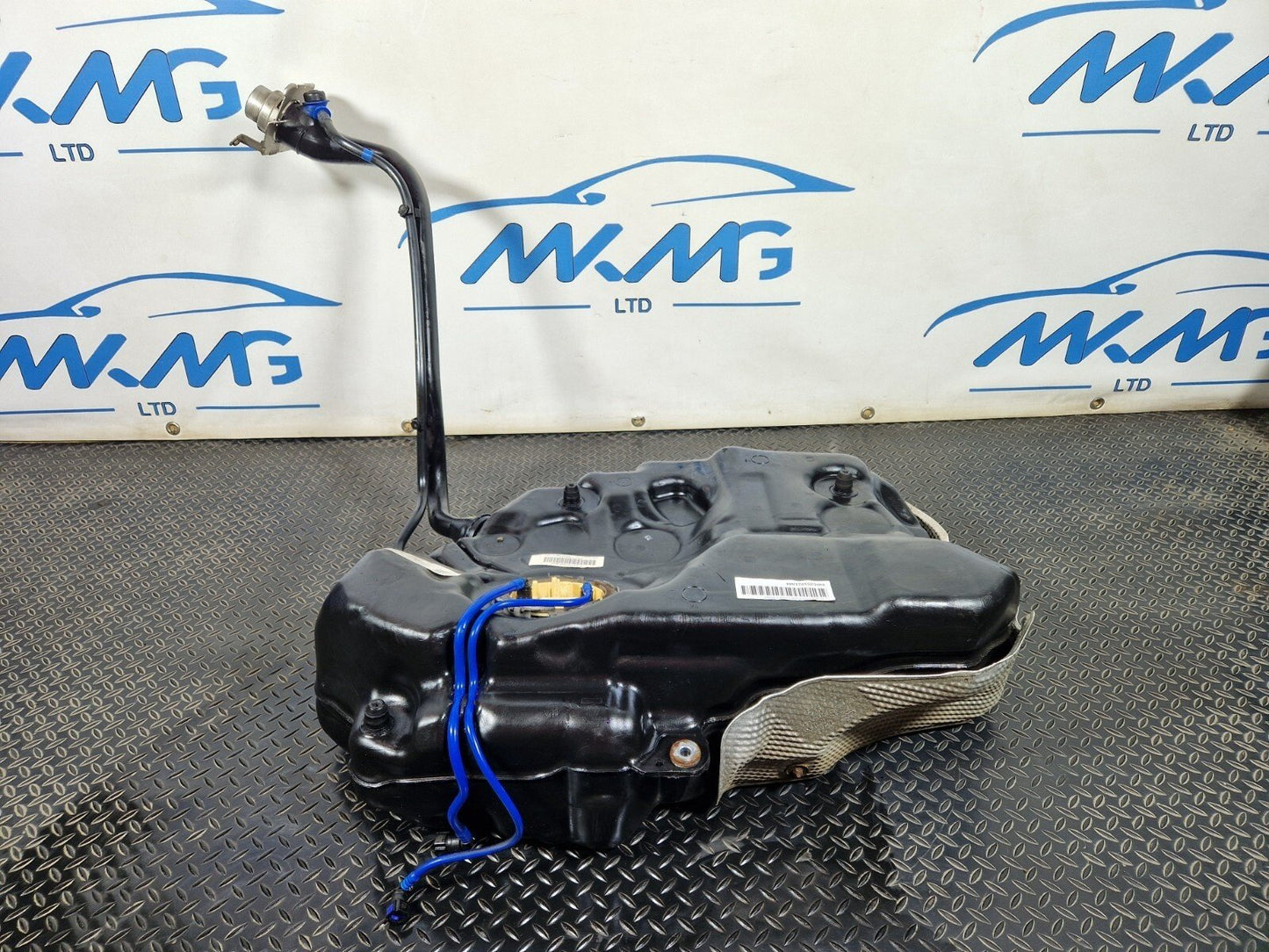16-23 AUDI A5 F5 S-LINE GENUINE DIESEL FUEL TANK 8W6201021AM