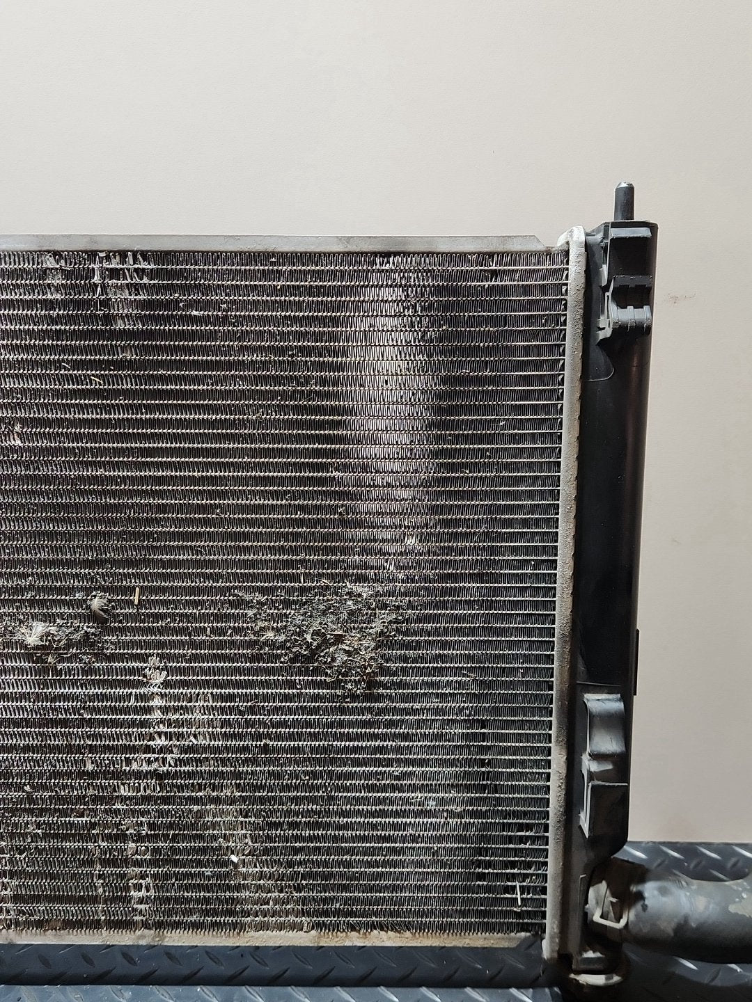 Mitsubishi Lancer 2L Diesel 103kw BKD Genuine Cooling A/C Air Con Radiator