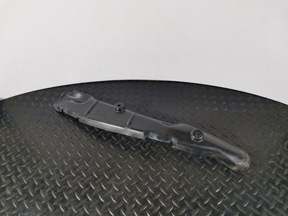 16-19 AUDI A4 B9 SALOON GENUINE FRONT RIGHT WING FILLER INSULATOR 8W0821112