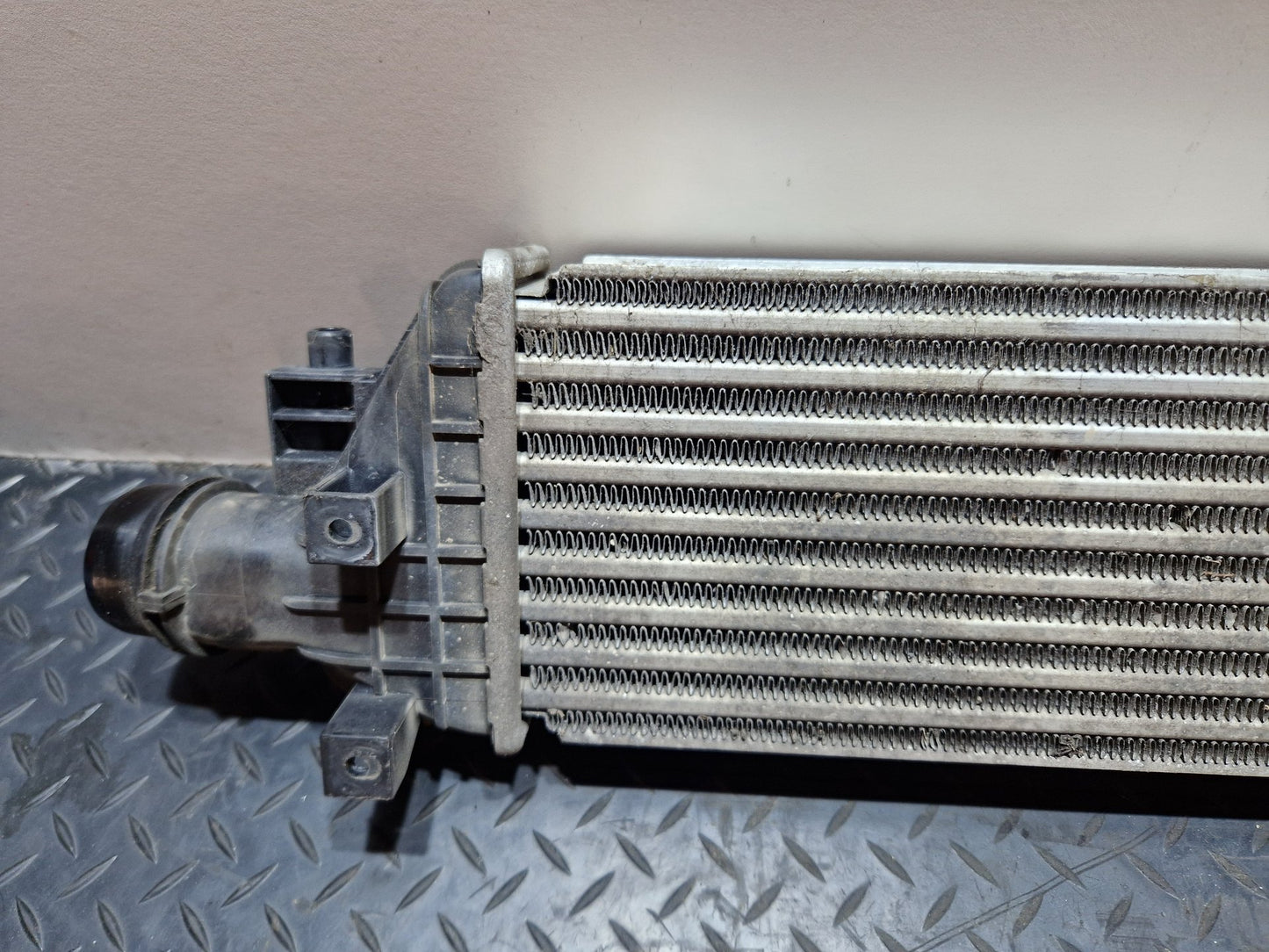 Vauxhall Mokka MK1 (G1U0) SUV 1.6L Diesel Genuine Radiator Intercooler