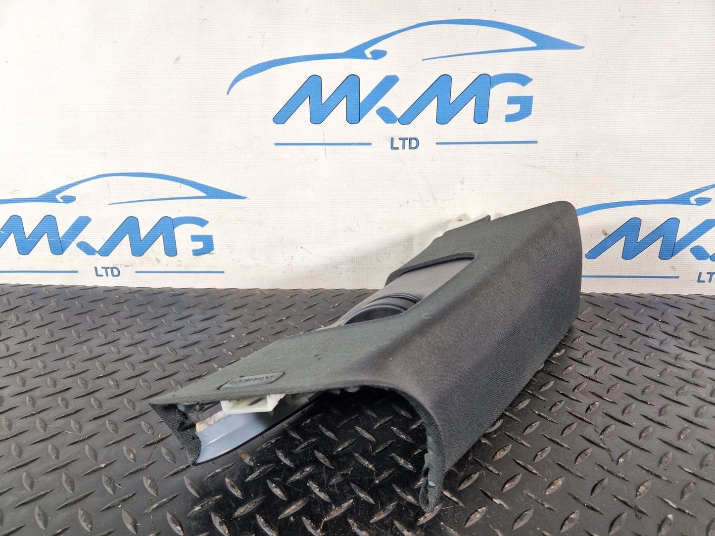 10-15 AUDI Q7 4L  GENUINE LEFT UPPER C PILLAR TRIM IN BLACK 4L0867287
