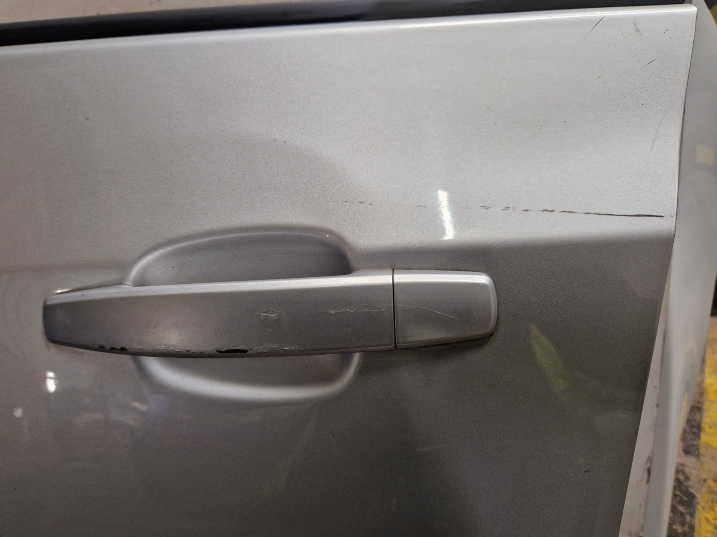 Vauxhall Astra MK6 Front Left N/S Passenger Complete Door in Silver GAN (176)