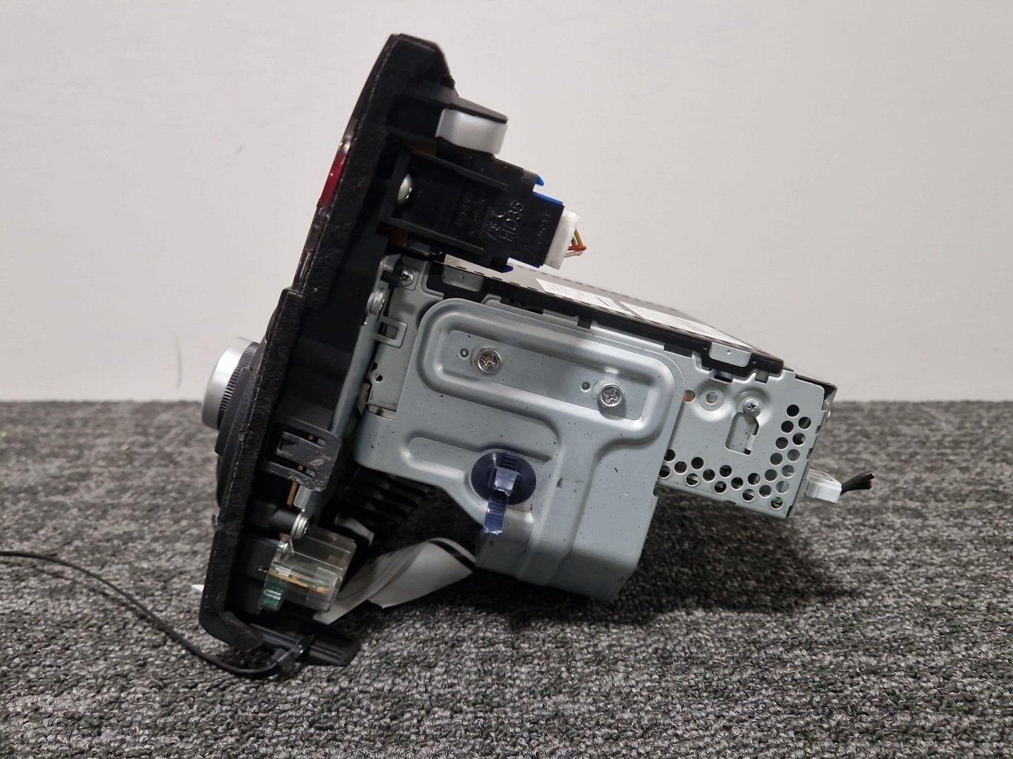 Honda CR-Z MK1 (ZF13) Genuine Radio Stereo CD Player Head Unit 39100-SZT-E21