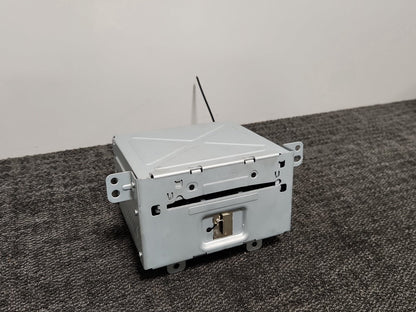 Vauxhall Mokka MK1 (G1U0) Genuine Radio Stereo CD Player Head Unit 84026623