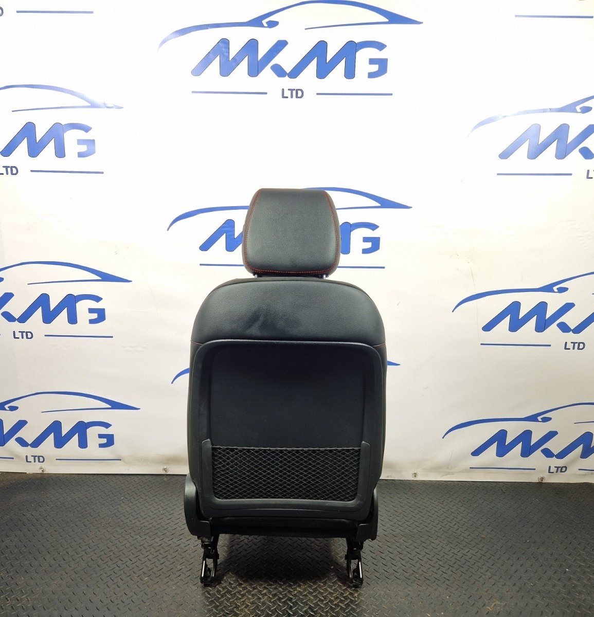 19-ON MERCEDES BENZ B CLASS W247 FRONT RIGHT O/S DRIVER HEATED HALF LEATHER SEAT