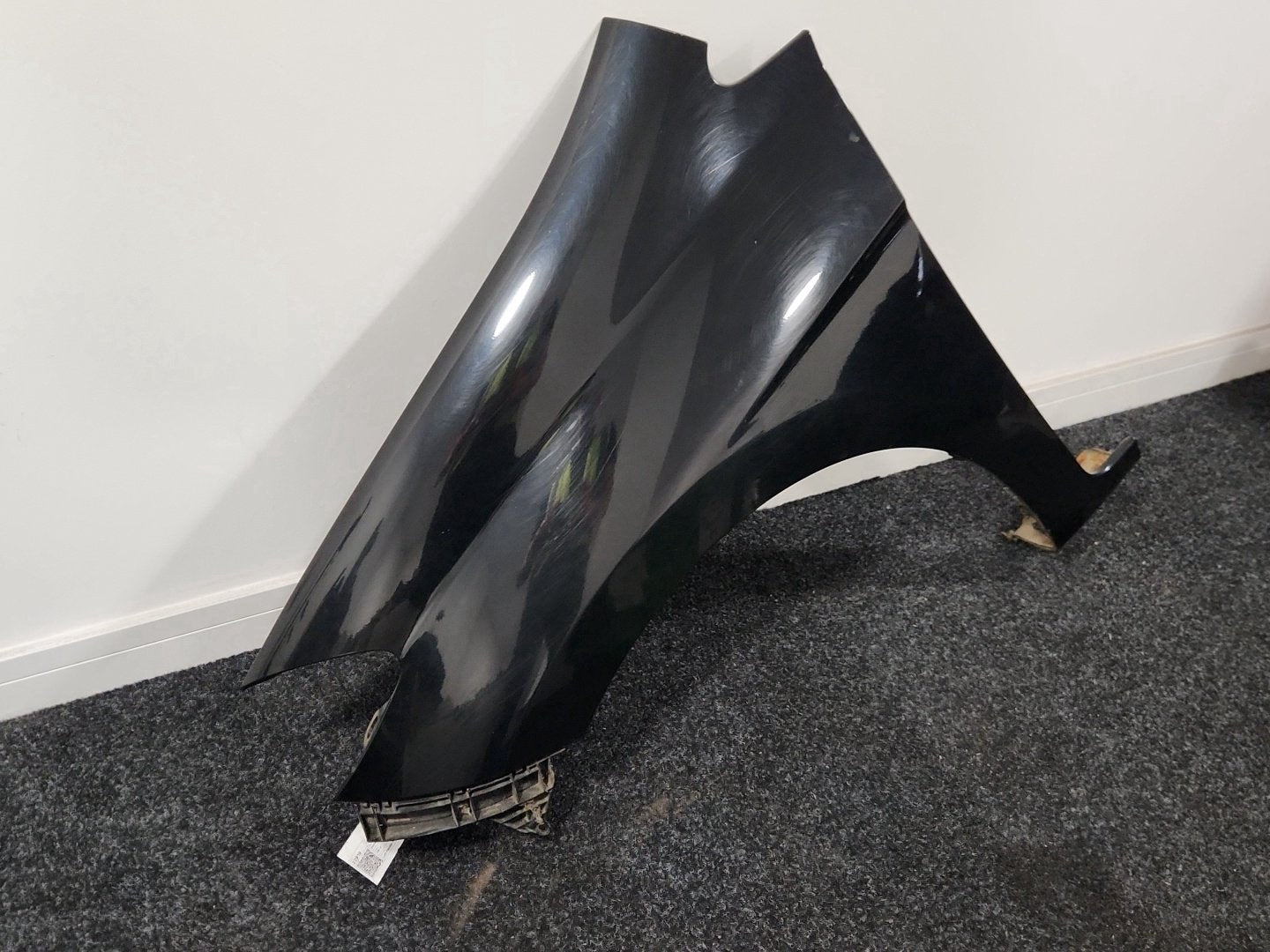 Honda FR-V MK1 (BE57) Front Left N/S Passenger Wing Fender Panel in Black