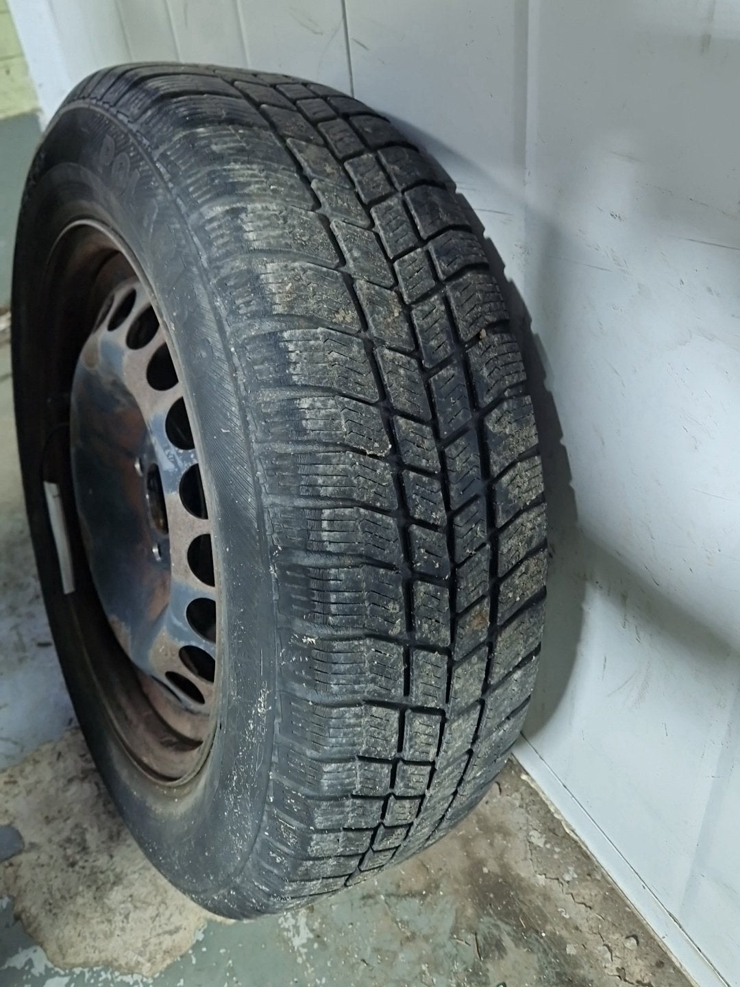 Vauxhall Corsa MK3 (D) (4400) Hatchback 15" Steel Wheel with Tyre 185/65/15 ~6mm