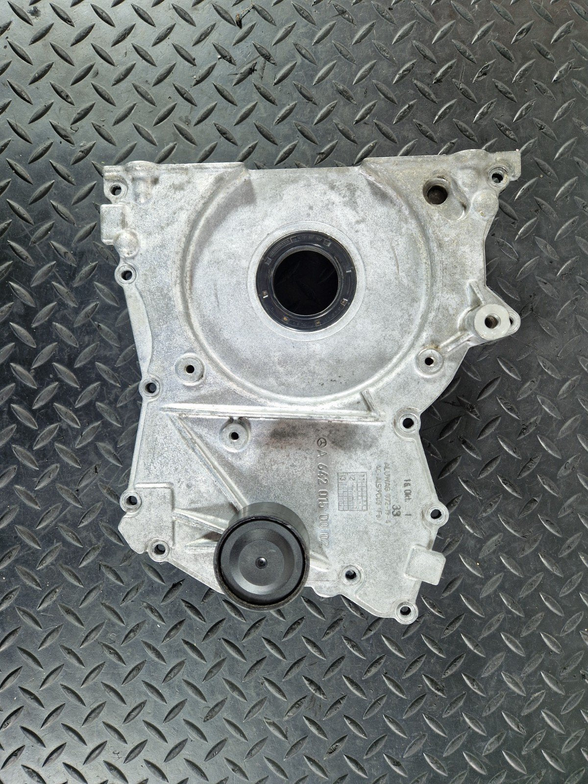 11-19 MERCEDES BENZ ML W166 642.826 ENGINE TIMING CHAIN COVER A6420150002