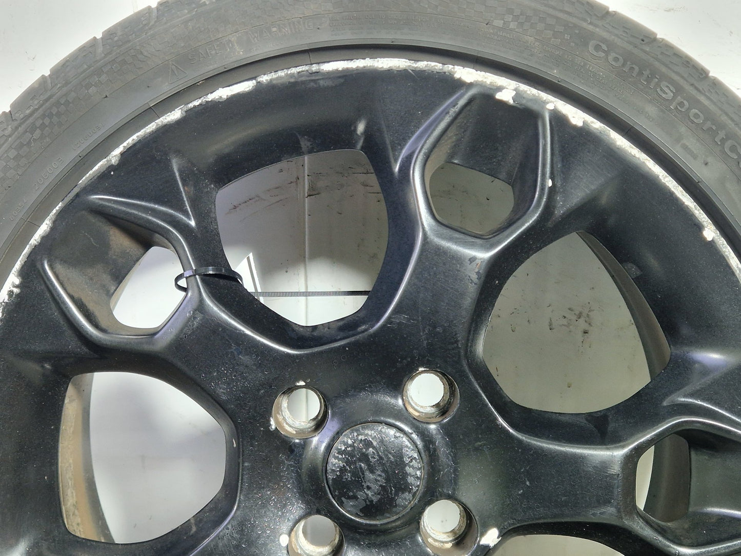 Ford Fiesta MK7 (B299) 17" Alloy Wheel with Tyre 205/45/17 ~4mm