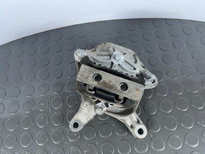 16-19 AUDI A4 B9 SALOON GENUINE 1.4 TFSI ENGINE MOUNT BRACKET 8W0399118B