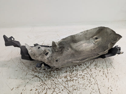 17-ON LAND ROVER DISCOVERY REAR BUMPER RIGHT MOUNT BRACKET KY3217A881 KY3211430