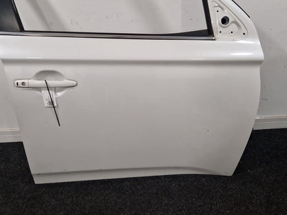 Mitsubishi Outlander PHEV MK3 (RE1) (GG2W) SUV Front Right Complete Door in W13A