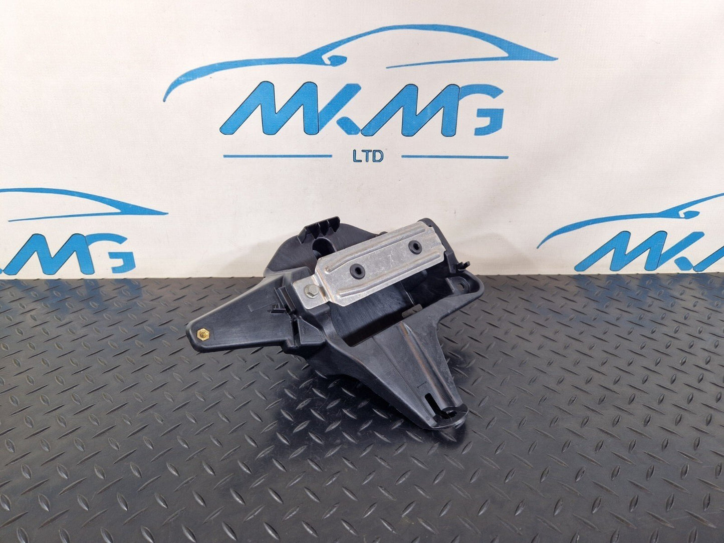Mercedes-Benz Unknown Part Type A2055451640