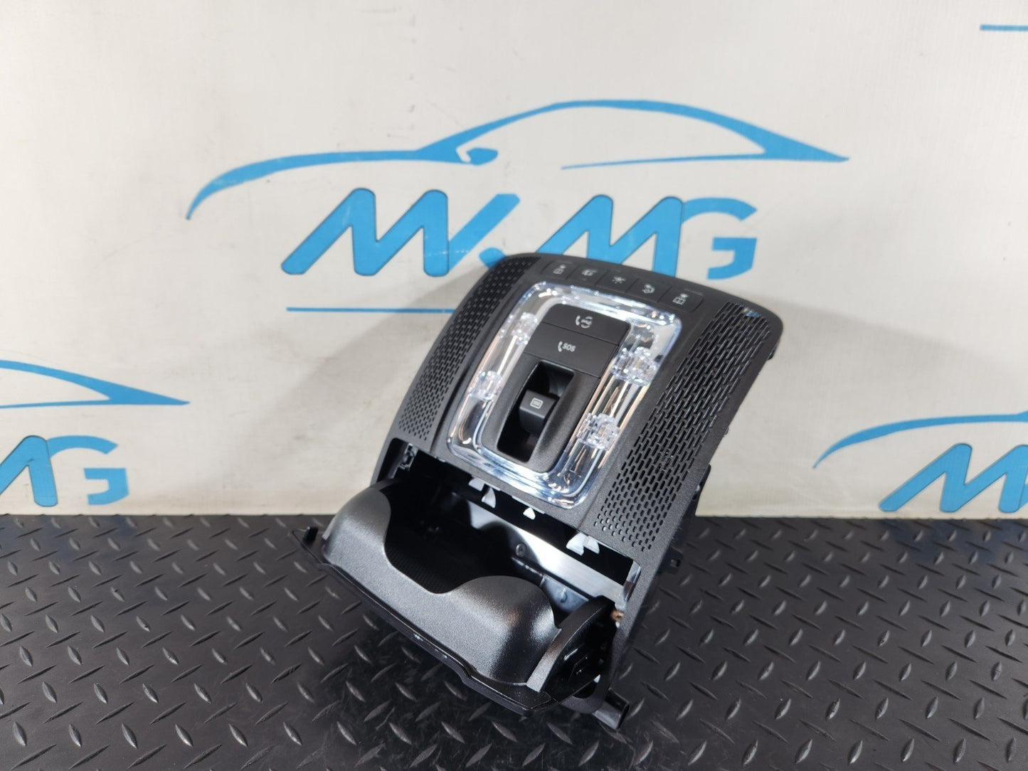 19-ON MERCEDES BENZ B CLASS W247 GENUINE INTERIOR READING LIGHT A0009002521