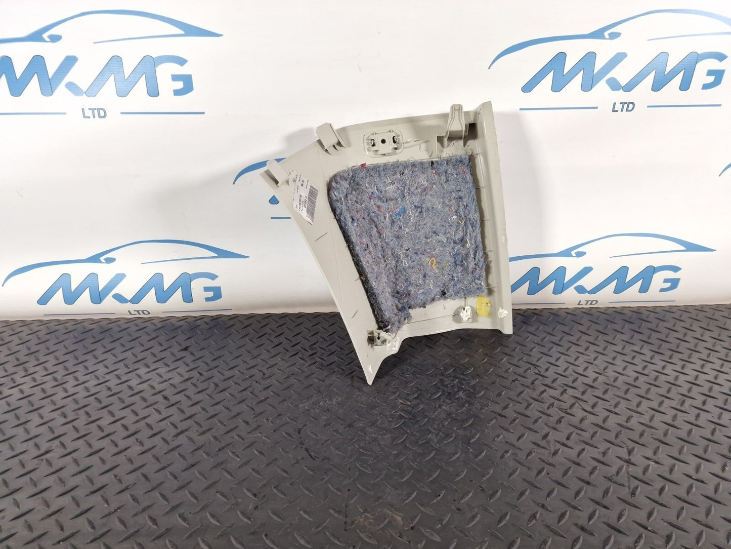 14-21 MERCEDES C CLASS W205 OEM REAR LEFT D PILLAR TRIM A4476907525