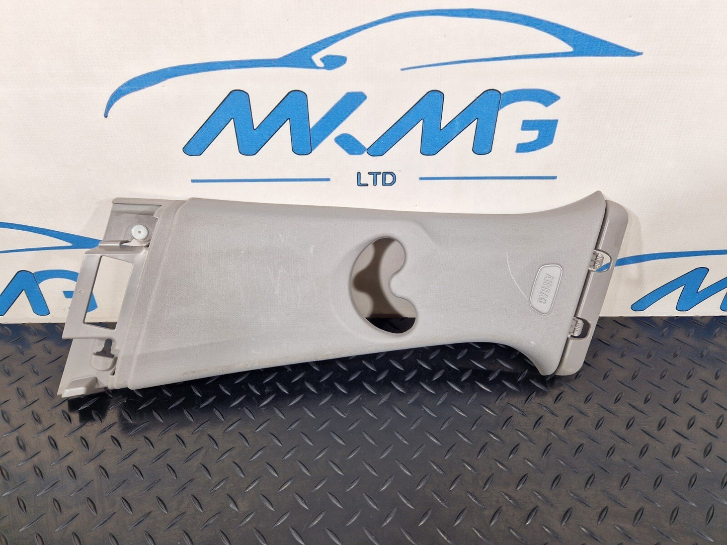 BMW 2 SERIES GRAN TOURER F45 F46 LEFT SIDE B-PILLAR TIM COVER 7329587