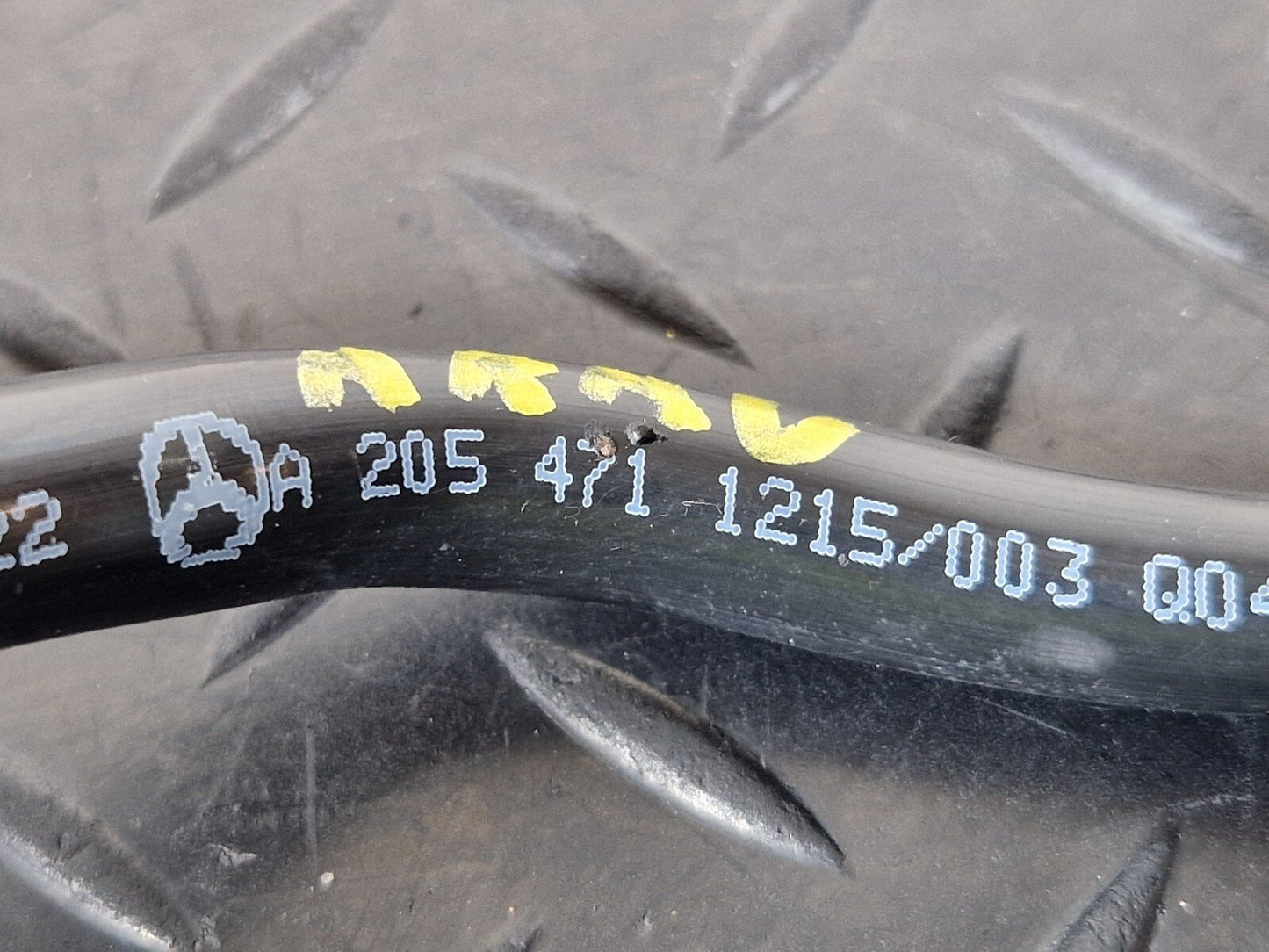 14-21 MERCEDES BENZ W205 PETROL FUEL SYSTEM PURGE PIPE A2054711215