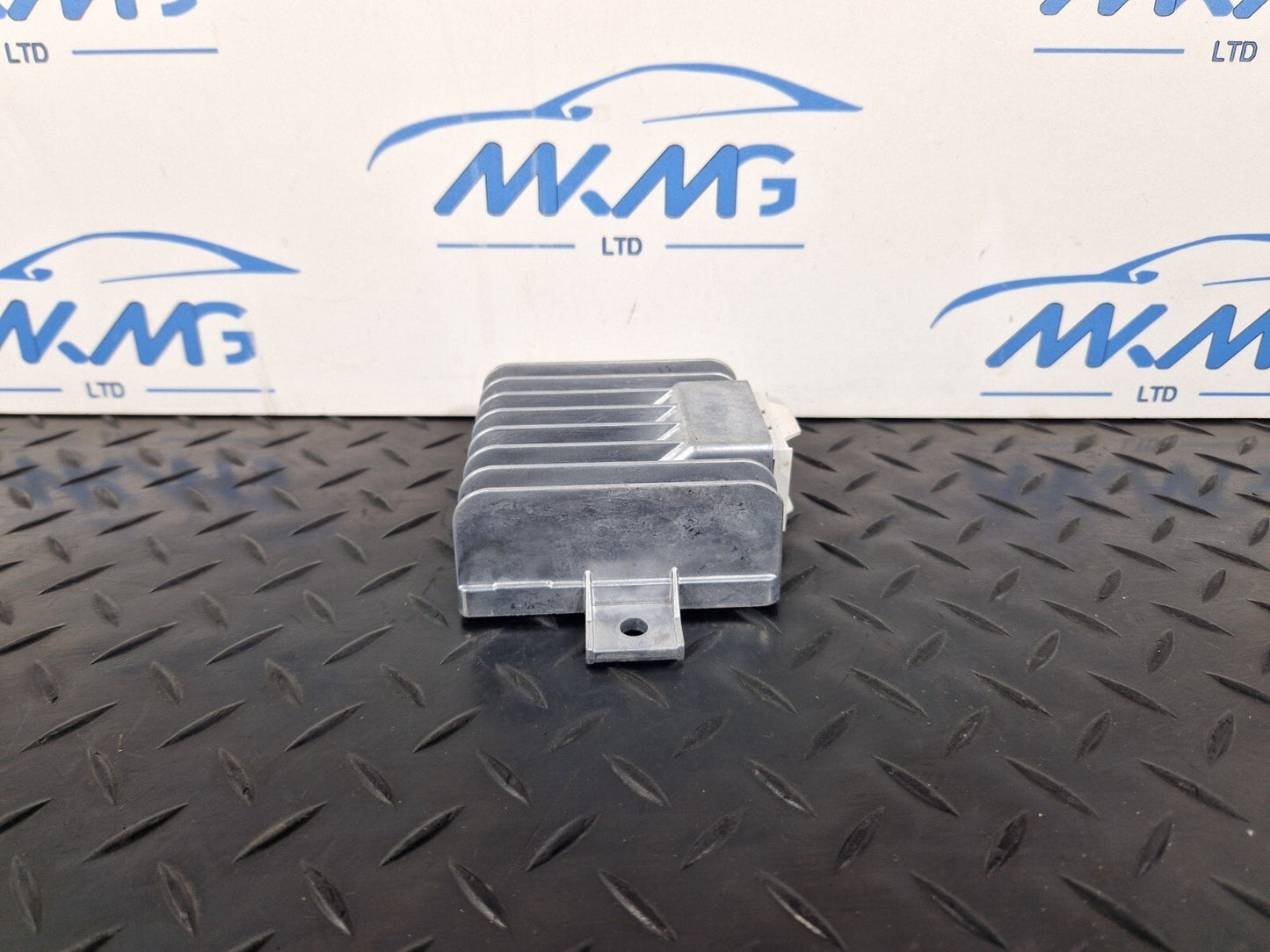HARMAN Unknown Part Type A2139005932