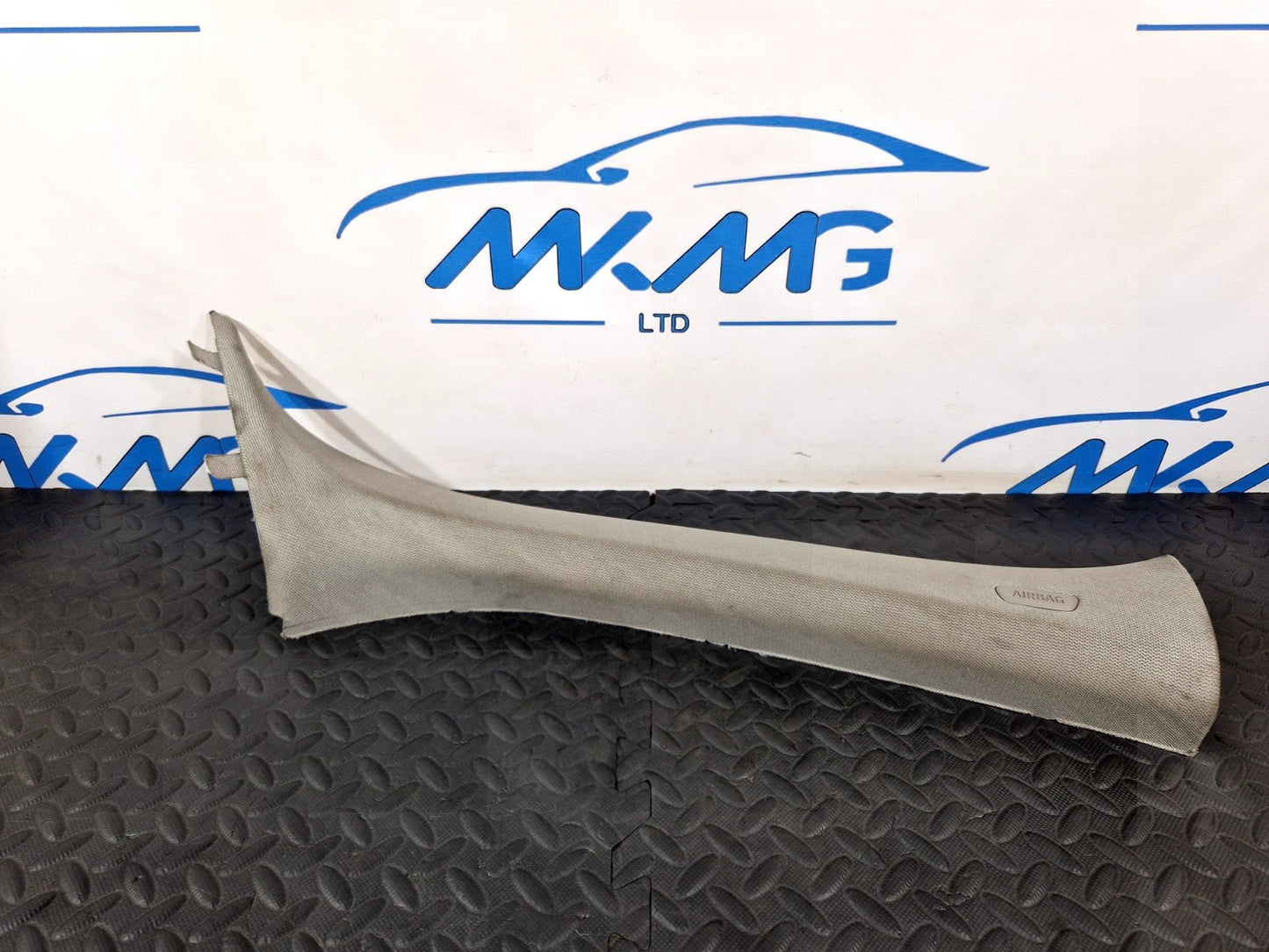 16-22 BMW X1 F48 DRIVER SIDE RIGHT A PILLAR COVER TRIM 7402608