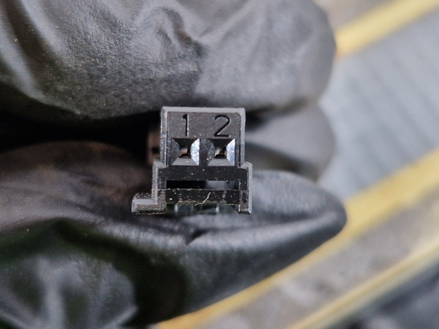 16-19 MERCEDES BENZ GLE W166 FRONT RIGHT DOOR SILL TRIM COVER A1666809500
