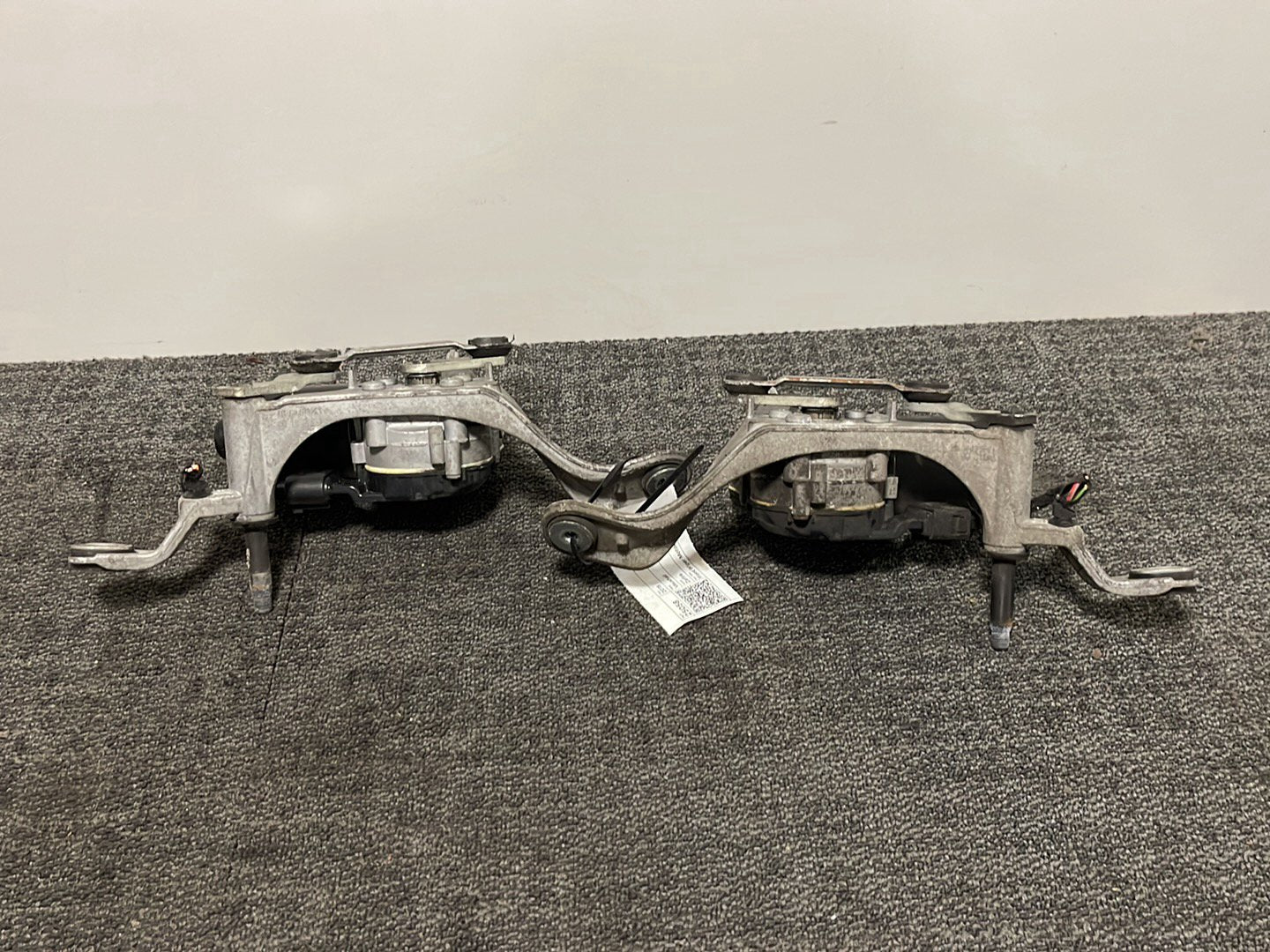 Vauxhall Zafira MK3 (C) (A3470) MPV Genuine Front Left &amp; Right Wiper Motor