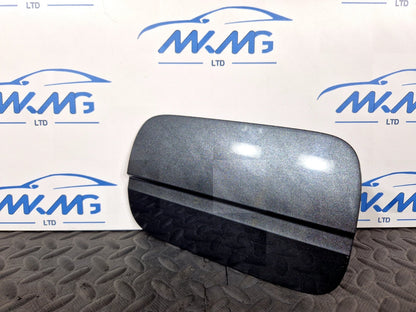16-19 AUDI A4 B9 S-LINE QUATTRO FUEL FLAP COVER DOOR LID IN GREY LZ7S 8W0809907