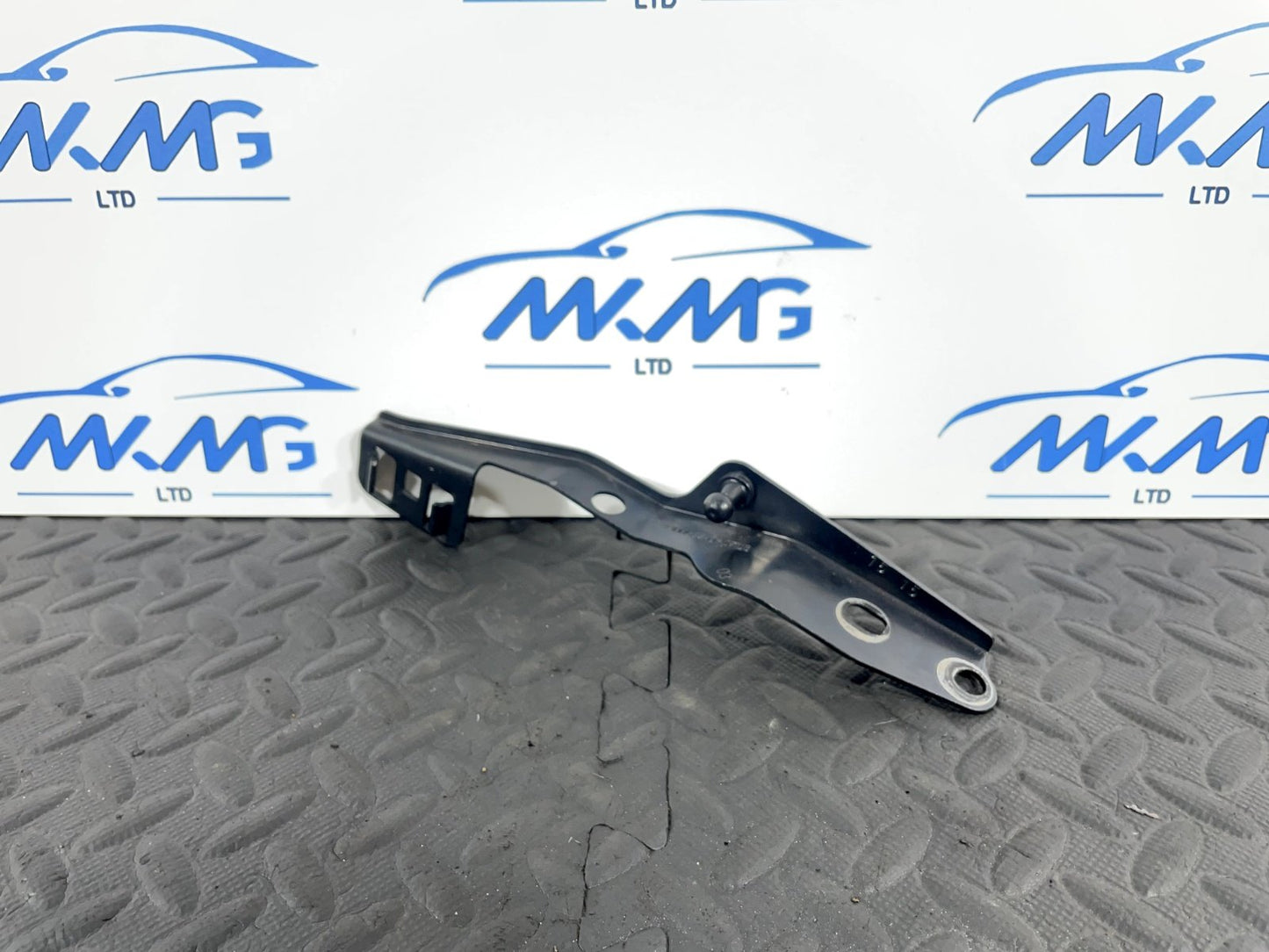 14-21 BMW 2 SERIES G.TOURER F45 F46 DRIVER SIDE BONNET STRUT HOLDER 7300532