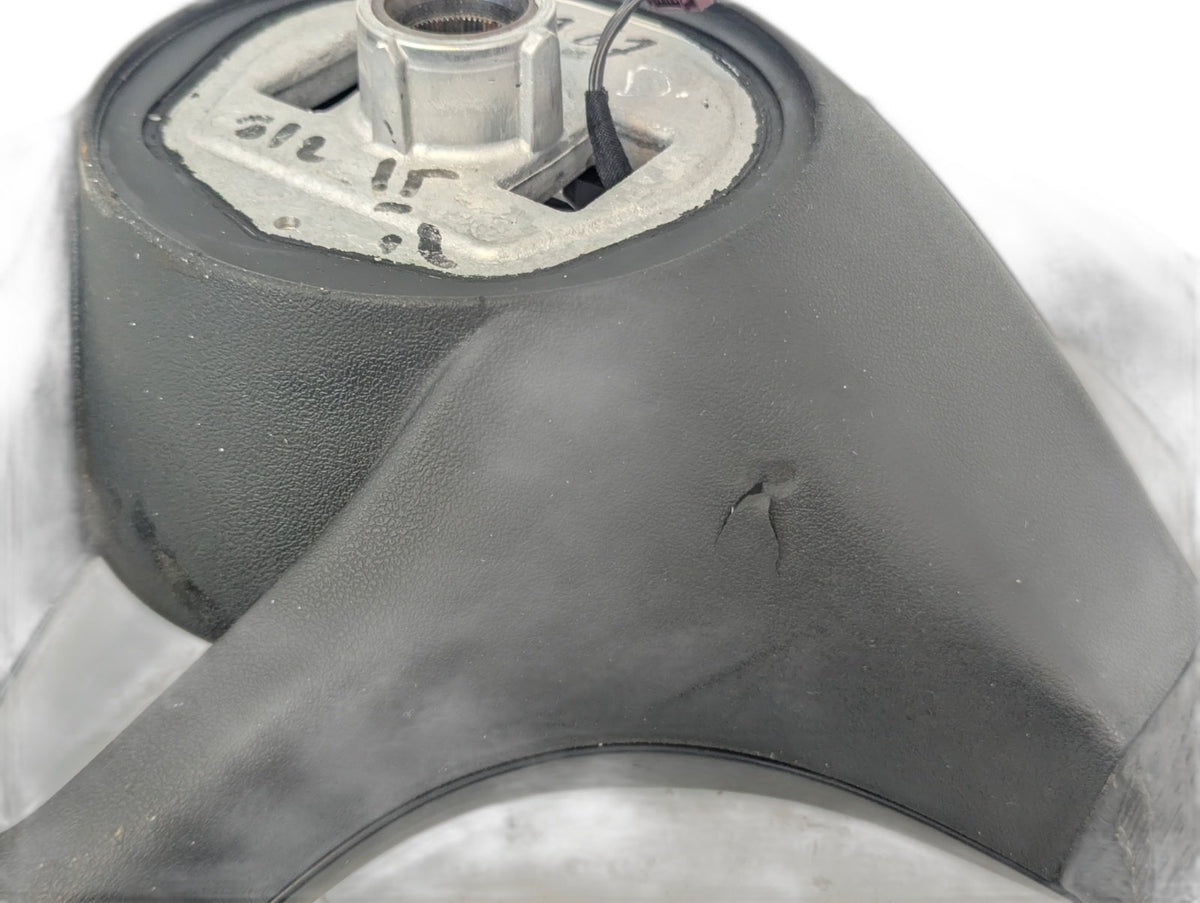 Mercedes-Benz Vito W447 Genuine Steering Wheel A0004608303
