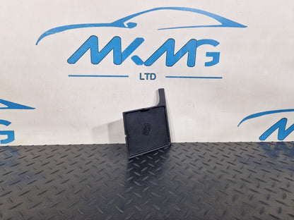 14-21 MERCEDES BENZ C220 W205 CENTRE CONSOLE STORAGE RUBBER TRAY A2056830191