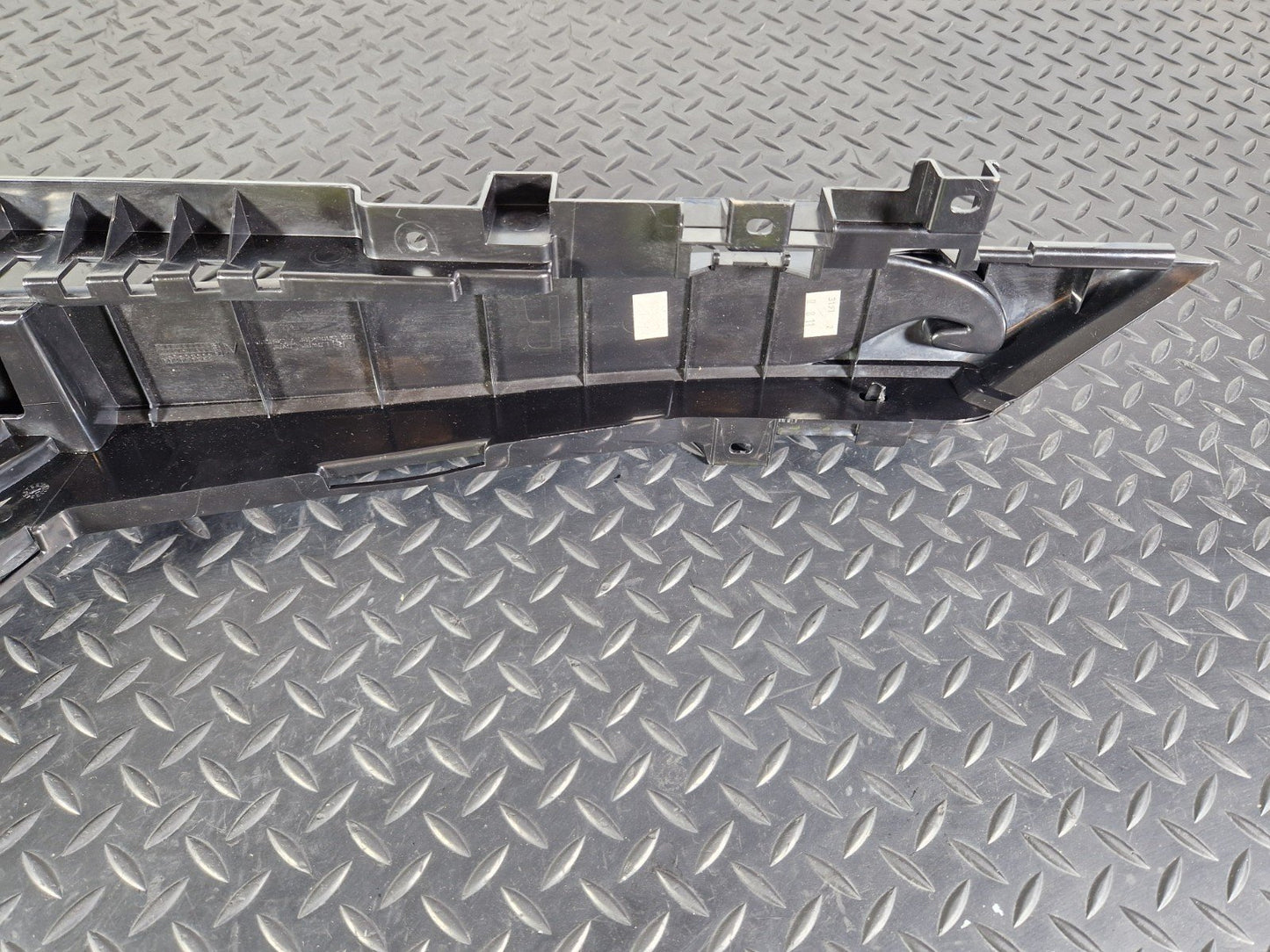 10-13 BMW X5 E70 LCI OEM REAR RIGHT O/S LUGGAGE COMPARTMENT RAIL COVER 6961850