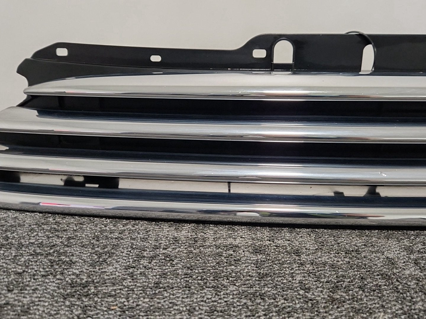 Mini Cooper Clubman R55 Estate Genuine Front Upper Bumper Grille 166149-10