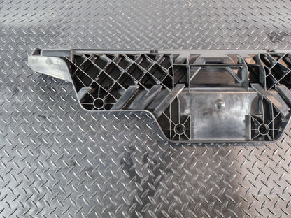16-20 AUDI Q7 4M GENUINE REAR CENTRE CENTRE MOUNTING BRACKET 4M0807329